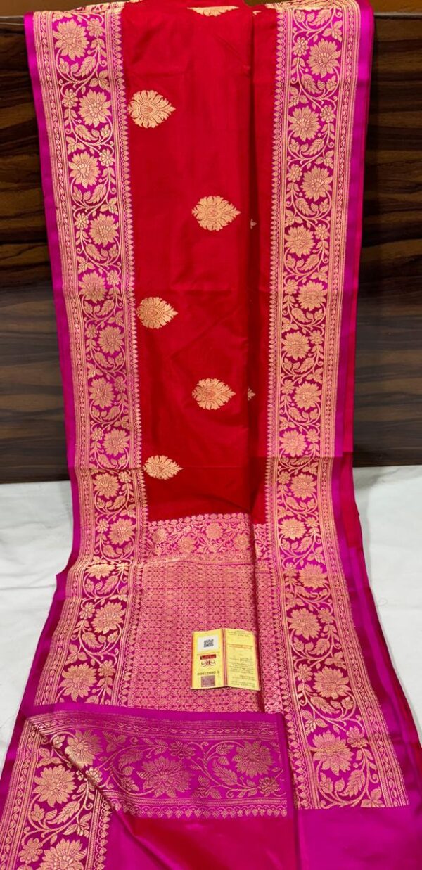 Red Katan Banarasi Saree With Pink Border
