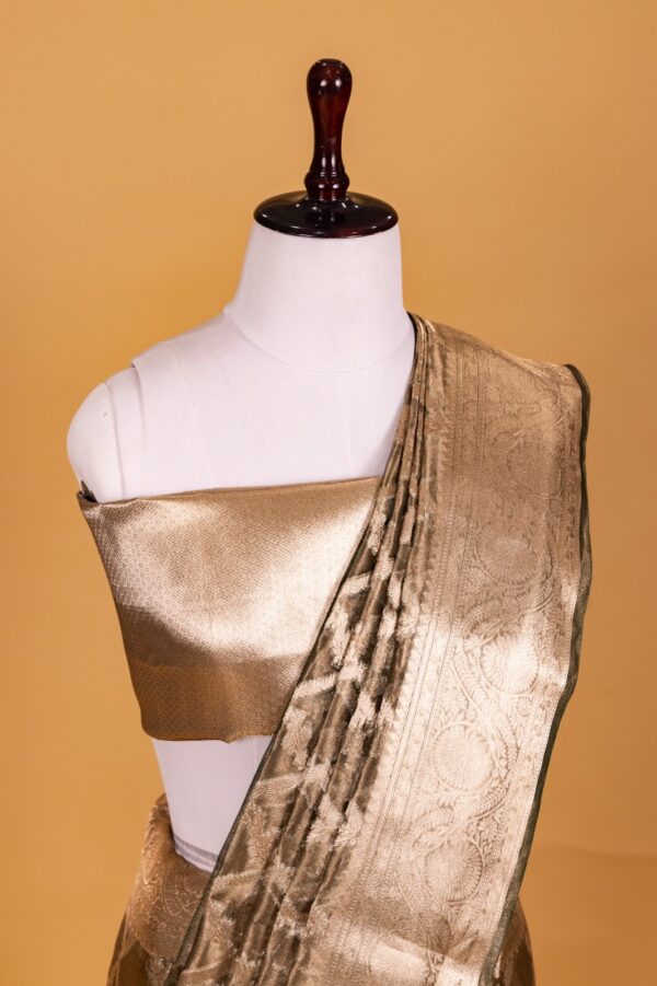 Green Tissue Pure Silk Dyed Saree - Image 6