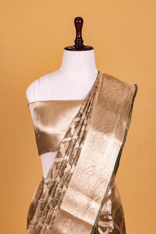Green Tissue Pure Silk Dyed Saree - Image 7