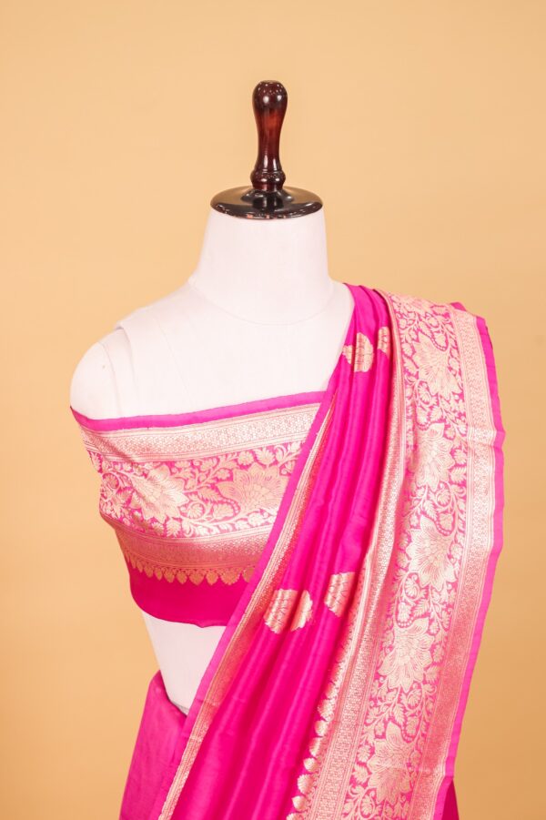Rani Pink Organza Silk Kadhwa Saree - Image 7